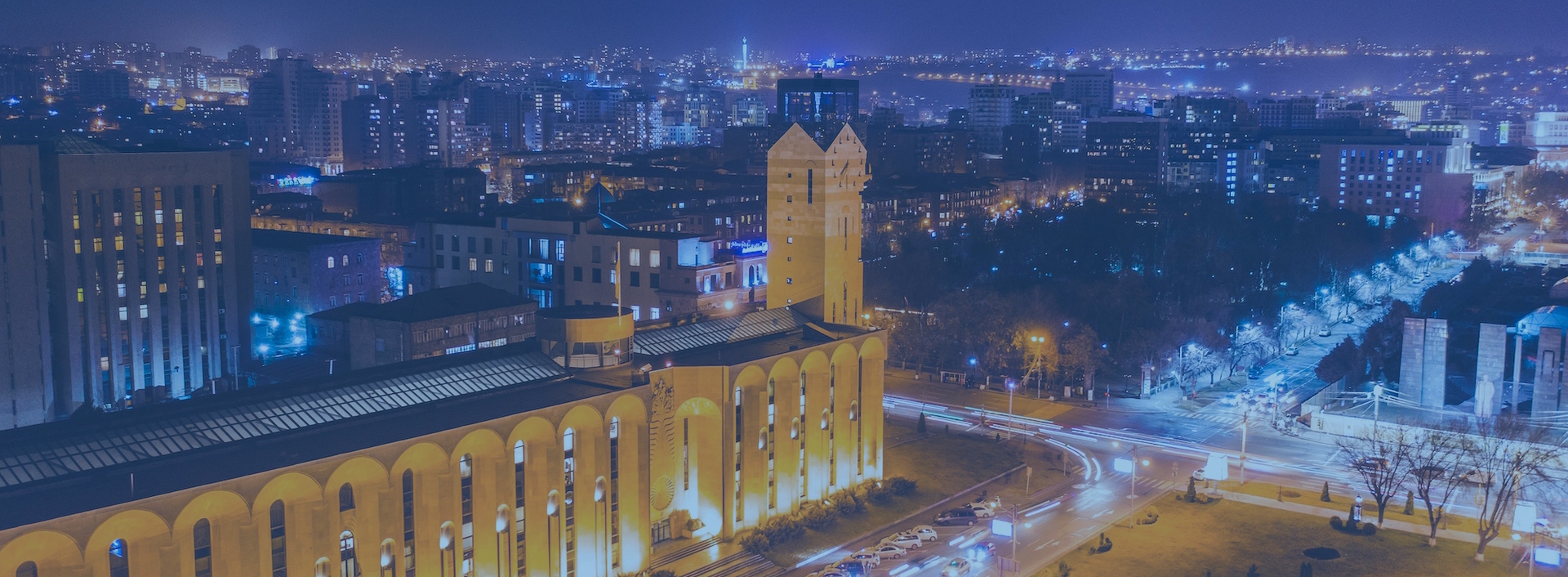 خط داغ شهرداری ایروان با شماره 1-05 برای خدمات شهری همراه با سایت کالسکه