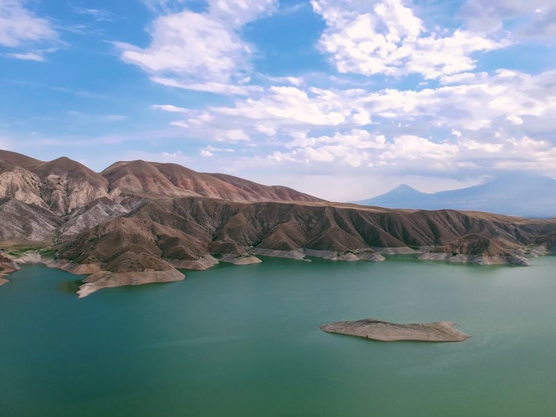 رود آزات و دره گارنی در ارمنستان در وبسایت کالسکه